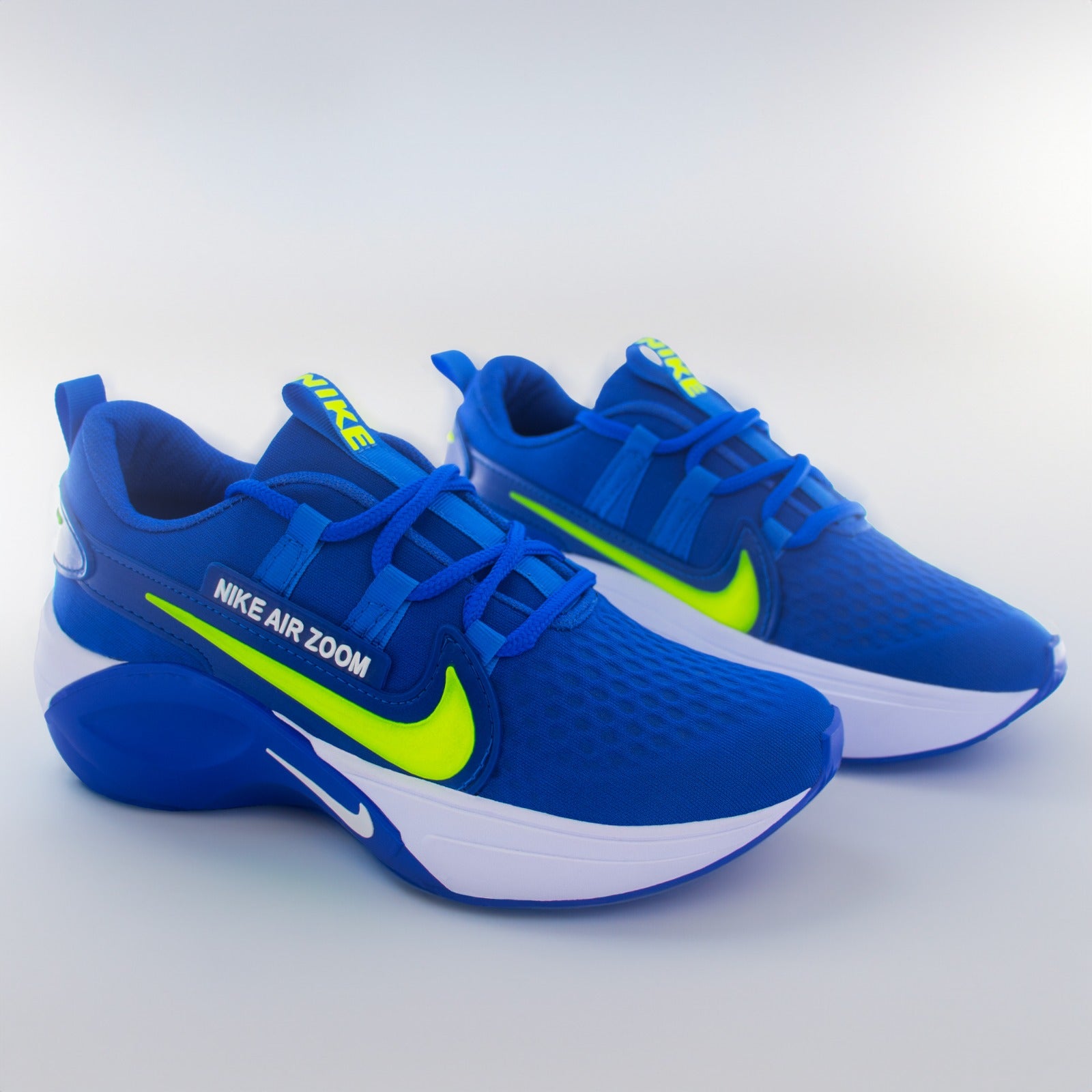 Zapatillas Nike: ¡el compañero perfecto para tus entrenamientos! 🏃‍♂